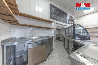 Pronájem obchodních prostor o rozloze 45 m² v centru města L