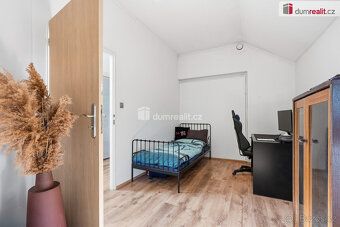 (konečná cena, včetně provize RK, právního a poradenského se