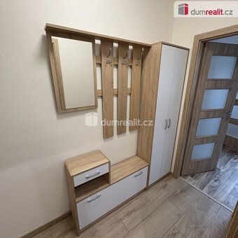 + zálohy na služby spojené s užíváním+ záloha na elektřinu +