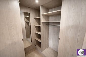Nabízíme na prodej byt 2+kk s balkonem a sklepem (cca 2 m2) 