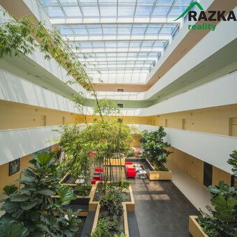 Nabízíme k prodeji bytovou jednotku v komplexu pro nadstanda
