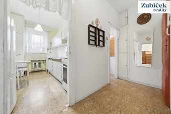 Nabízíme na prodej  zděný byt 3+1 s balkonem ve Zlíně- Obeci