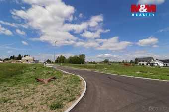 Prodej pozemku k výstavbě o ploše 1.100 m² v klidné části ob
