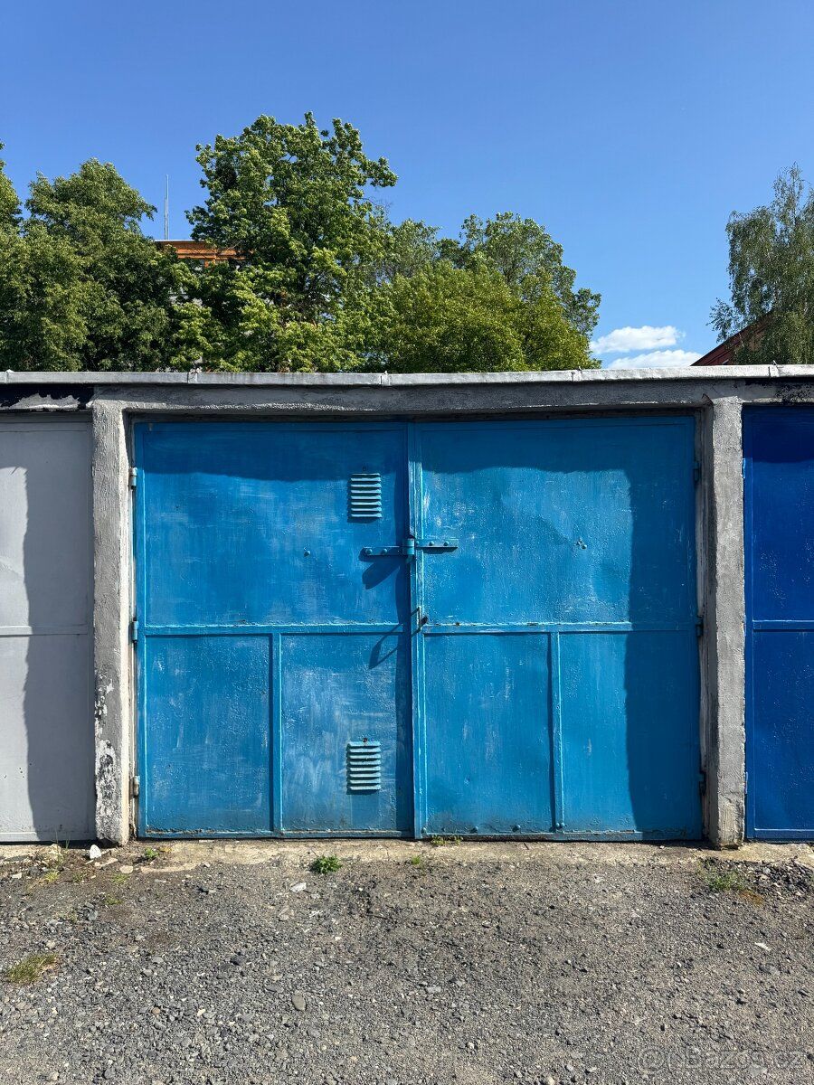 Prodej garáže 18 m², Přerov – Dvořákova ulice
Nabízím k prod