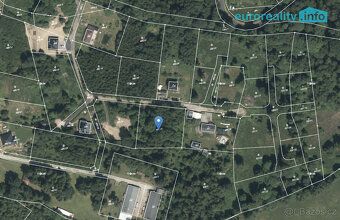 Nabízíme k prodeji pozemek o výměře 2 270 m² v klidné části 