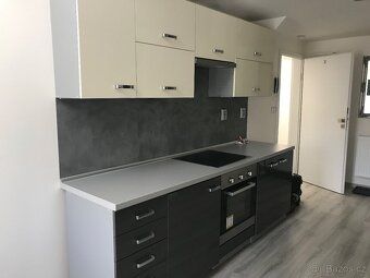 Nabízím k pronájmu mezonetový byt 2+KK v centru Vrchlabí. By