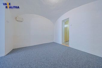 Nabízíme k pronájmu komerční prostor v centru města Hranice 