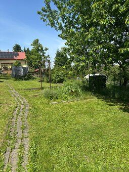 Dobry den, prodam chatku se zahradkou 400m2 , pozemek mesta,
