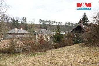 Nabízíme k prodeji romantickou chalupu v malebné obci Dolní 