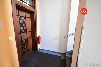 Ev.č. 01764 Nabízíme k pronájmu kancelářské prostory v obcho