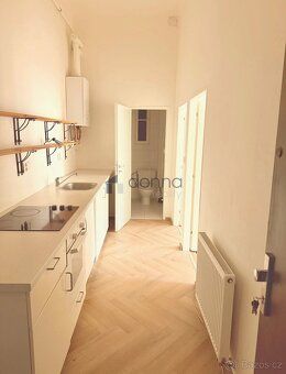 Nabízíme pronájem bytu 2+kk, o ploše 45m2, ve 4. podlaží čin