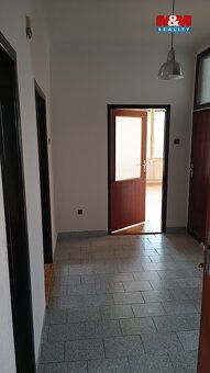 Nabízíme k pronájmu byt v oblíbené lokalitě Plzně, v ulici K