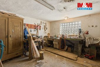 Nabízíme k prodeji prostorný dvougenerační rodinný dům v obc