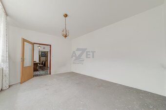 Nabízíme k prodeji rodinný dům o dispozici 5+1 v atraktivní 