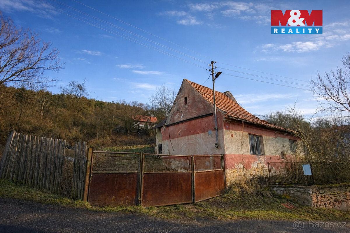 Nabízíme k prodeji zemědělskou usedlost určenou k demolici, 