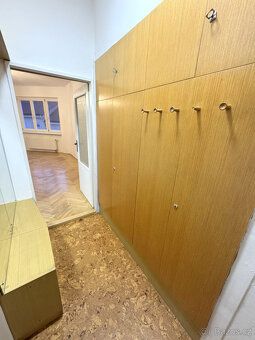 Nabízíme k pronájmu byt 1+1 o rozloze 38 m2 v samotném centr