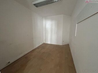 Nabízíme k pronájmu prostory blízko centra Vsetína, část Láz