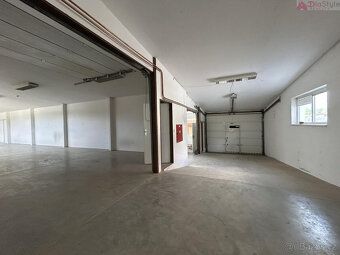 Nabízíme k pronájmu prostory blízko centra Vsetína, část Láz