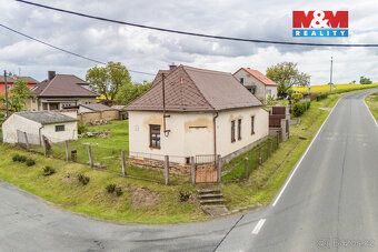 Nabízíme k prodeji stavební pozemek 1281 m² v katastrálním ú