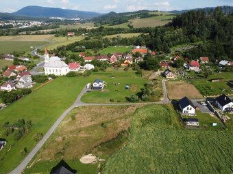 Nabízíme k prodeji rovinaté stavební pozemky v k.ú. Střítež 