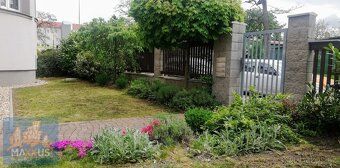 Nabízíme k pronájmu světlý prostorný byt 3+1 o ploše 91 m2, 