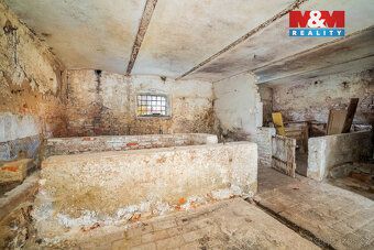 Rodinný dům s historií, se zemědělskou usedlostí, který se n