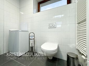 Ponúkam Vám na predaj trojizbový investičný apartmán v novov