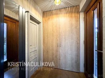 Ponúkam Vám na predaj trojizbový investičný apartmán v novov