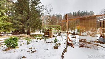 Chata s vlastním lesem a pozemkem přes 3 600 m² v Rzech u No