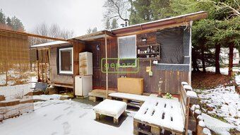 Chata s vlastním lesem a pozemkem přes 3 600 m² v Rzech u No