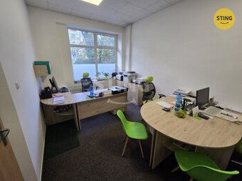 Hledáte praktické a dostupné kanceláře v samotném centru Tři