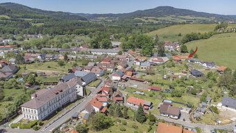 Prodej pozemku určeného k výstavbě RD na krásném místě v Dlo