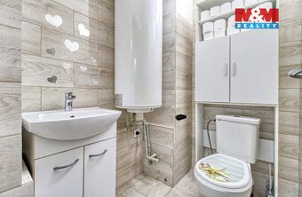 V malé obci Milošice, jen pár minut od Žatce i Měcholup, nab