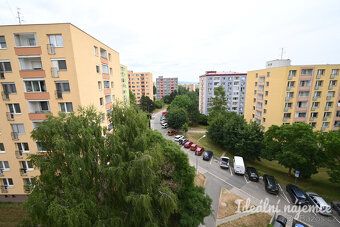 Nabízíme k podnájmu světlý a prakticky řešený byt 3+1 s balk