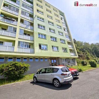 Prodám byt 3+1 o rozloze 72m2 + zasklená lodžie. Byt se nach