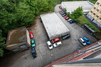 Nabízíme k prodeji prostorný byt o dispozici 4+kk a podlahov