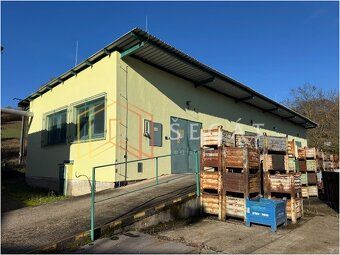 Exkluzivně Vám nabízím k pronájmu rozsáhlý komerční areál (p