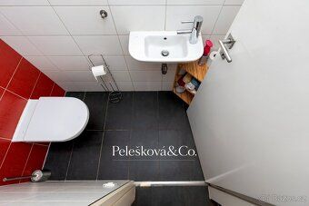 Ev.č. 00254 Nabízíme k prodeji elegantní byt o dispozici 2+k