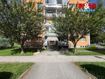 Nabízíme k prodeji prostorný byt 3+1 o užitné ploše 71 m² v 