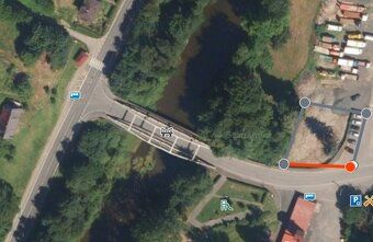 Pronájem výborně situované nekryté plochy Bazar/ prodejna sy