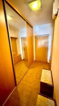 Nabízíme k pronájmu moderní byt 4+kk v 5. nadzemním podlaží 