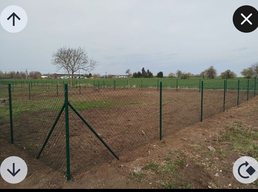 Nabízíme k prodeji zahradu s rozlohou 362 m² v malebném měst
