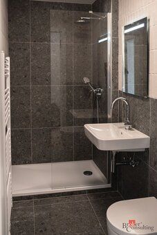 Pronájem bytu 1+KKNabízím k pronájmu moderní a světlý byt 1+