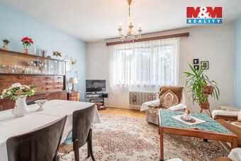 ​Nabízíme prodej samostatného dvoupodlažního domu v žádané l
