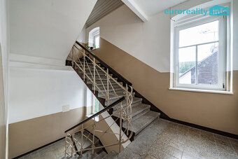 Nabízíme k pronájmu útulný byt 1+1 o velikosti 30 m2, který 
