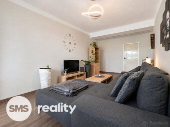 Nabízím Vám k prodeji družstevní byt o dispozici 2+1 a celko