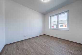 Atraktivní řadový dům v oblíbené obci Smrkovice ležící v těs