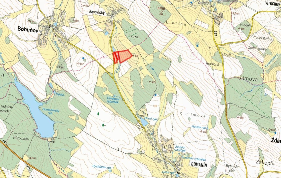 V katastrálním území Domanín u Bystřice nad Pernštejnem (obe