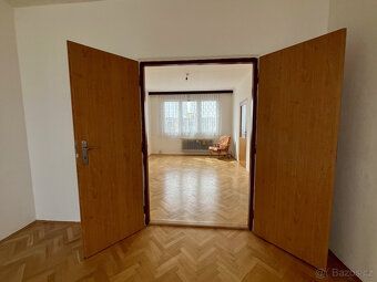 K pronájmu nabízíme světlý a prostorný byt o dispozici 3+1, 