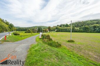 Nabízíme k prodeji stavební pozemek o velikosti 1015 m² v kl